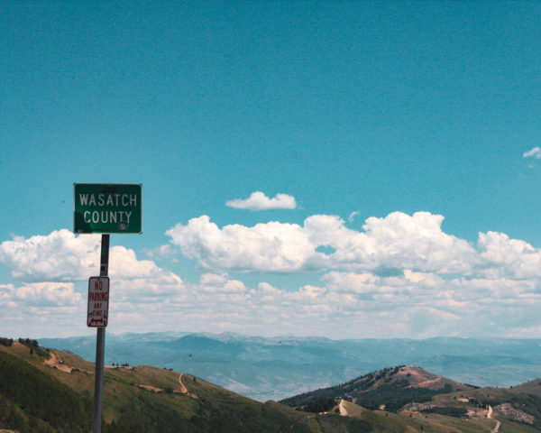 no parking sign at the top of guardsman pass