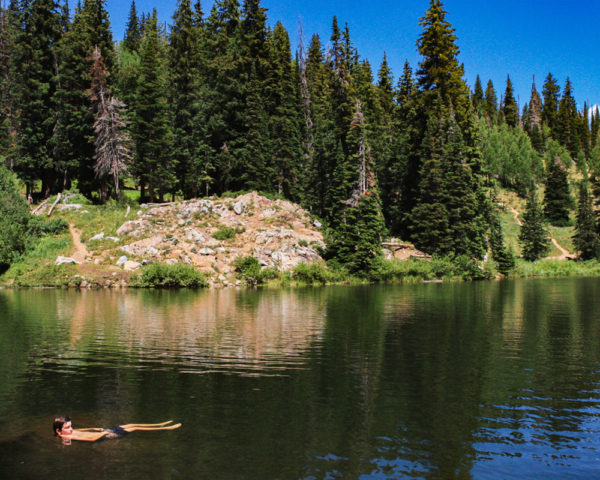 6555-600x480 (2) boy floating in bloods lake