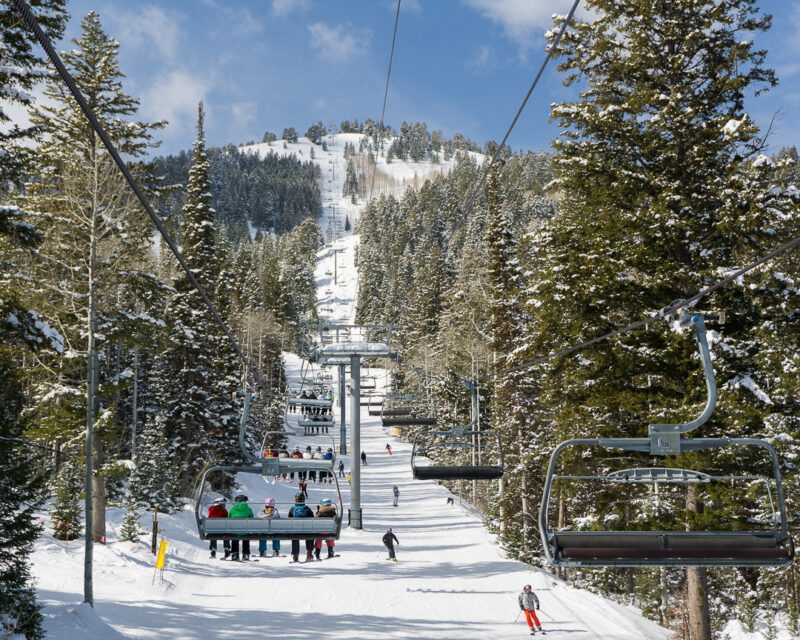 ski-lift-and-ski-run-bluebird-day_by_mark_maziarz-800x640 Ski Lift to the Top of the Mountain in Park City