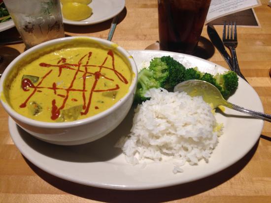 Squatters Thai Yellow Curry with Broccoli and Sticky Rice