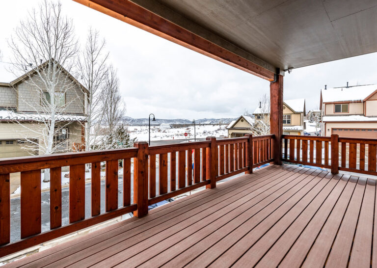 Polar Place balcony
