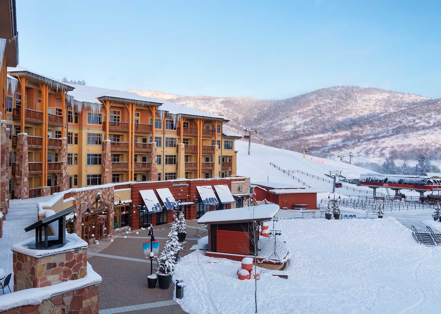 Fresh snow at Sundial Lodge on a bluebird day