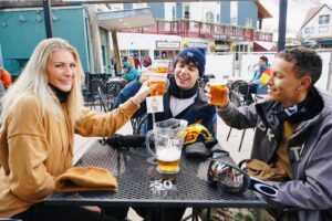 the corner store pub & grill patio