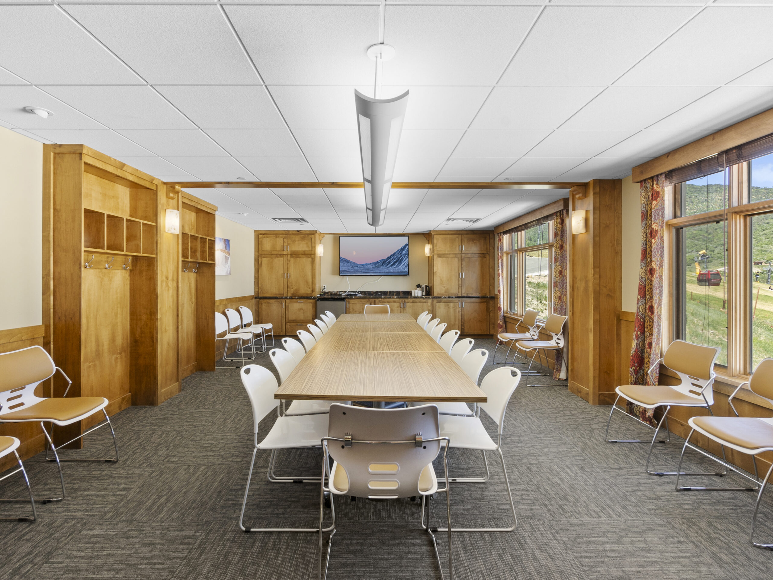 Conference Table for 18 at Sundial Lodge