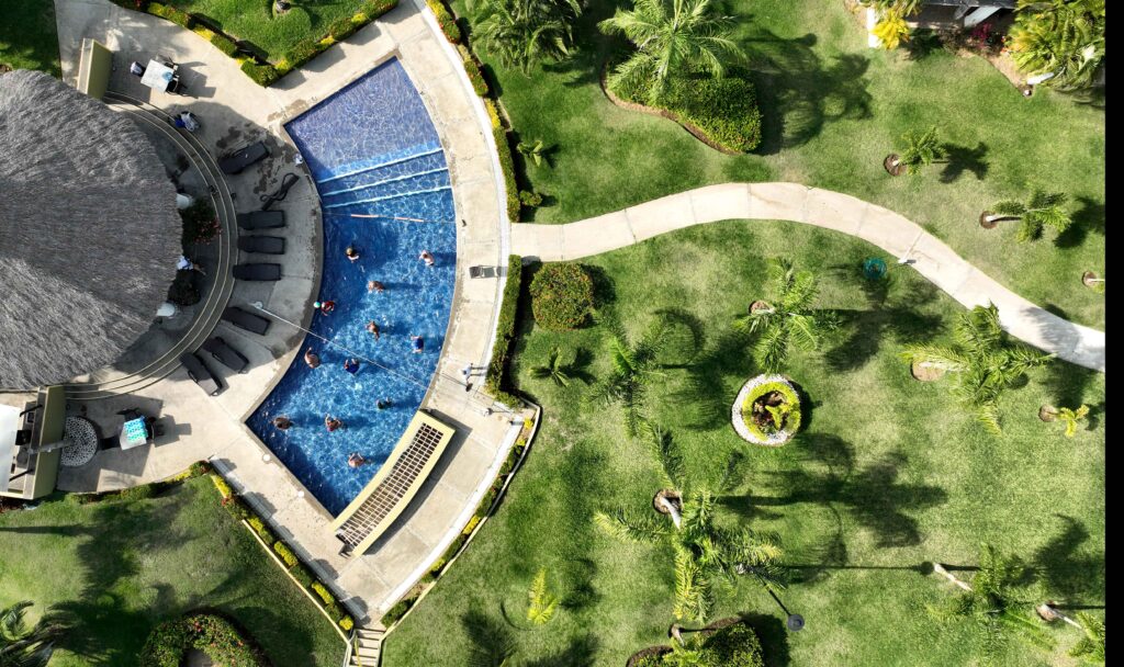 Los Amores I Aerial Pool View