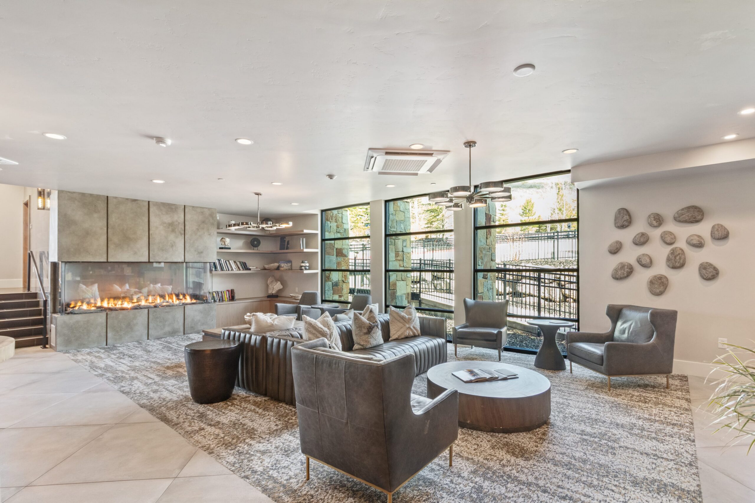 Black Rock Mountain lobby