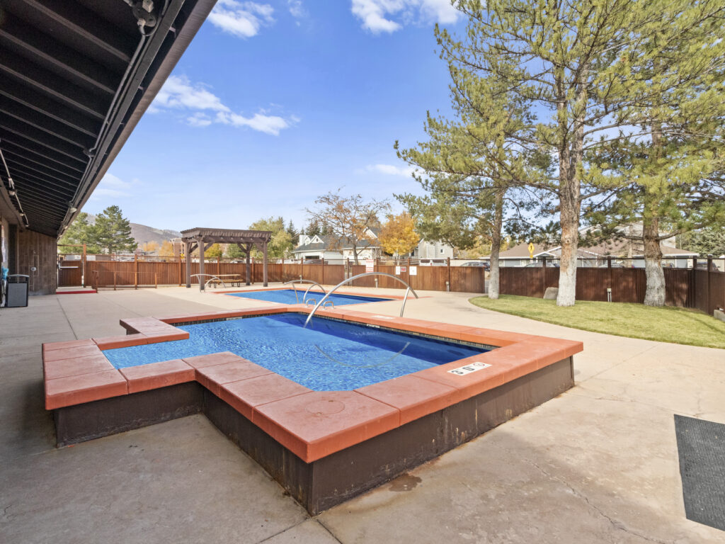 The Prospector community hot tub and pool
